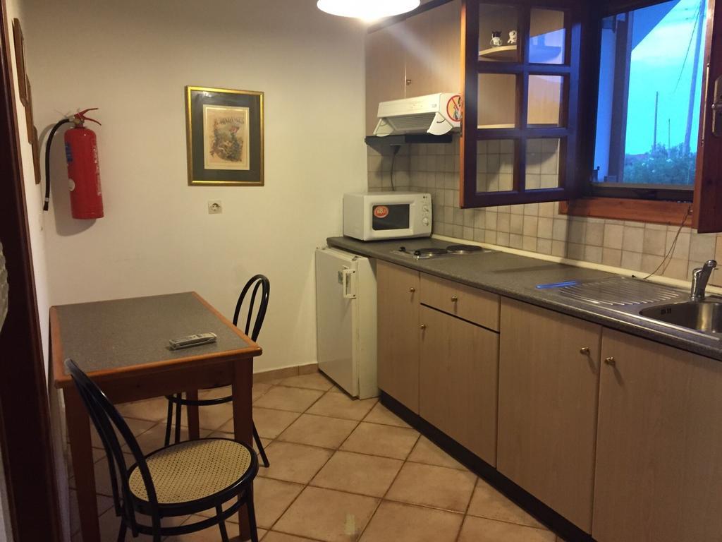 קיפריסיה Terpsichore Apartments חדר תמונה