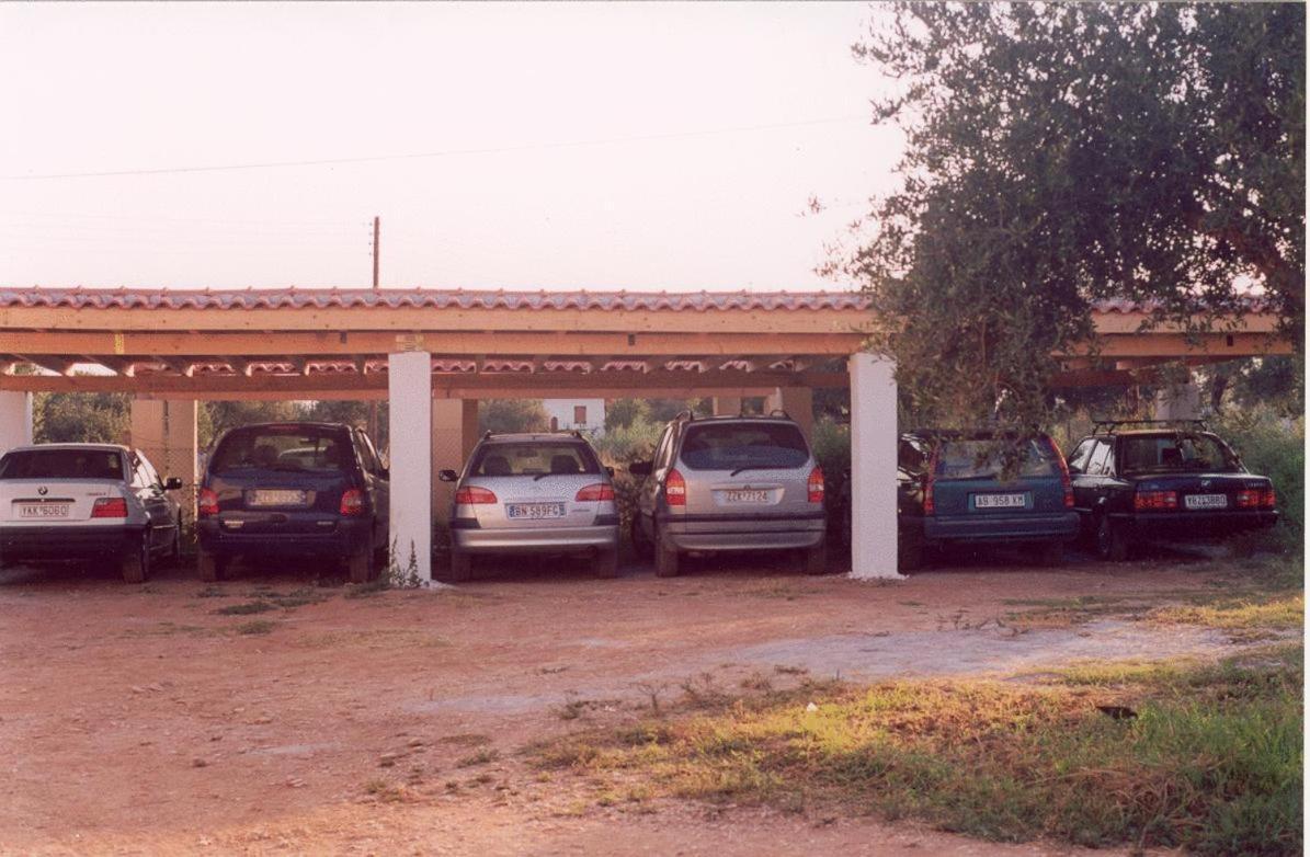 קיפריסיה Terpsichore Apartments מראה חיצוני תמונה